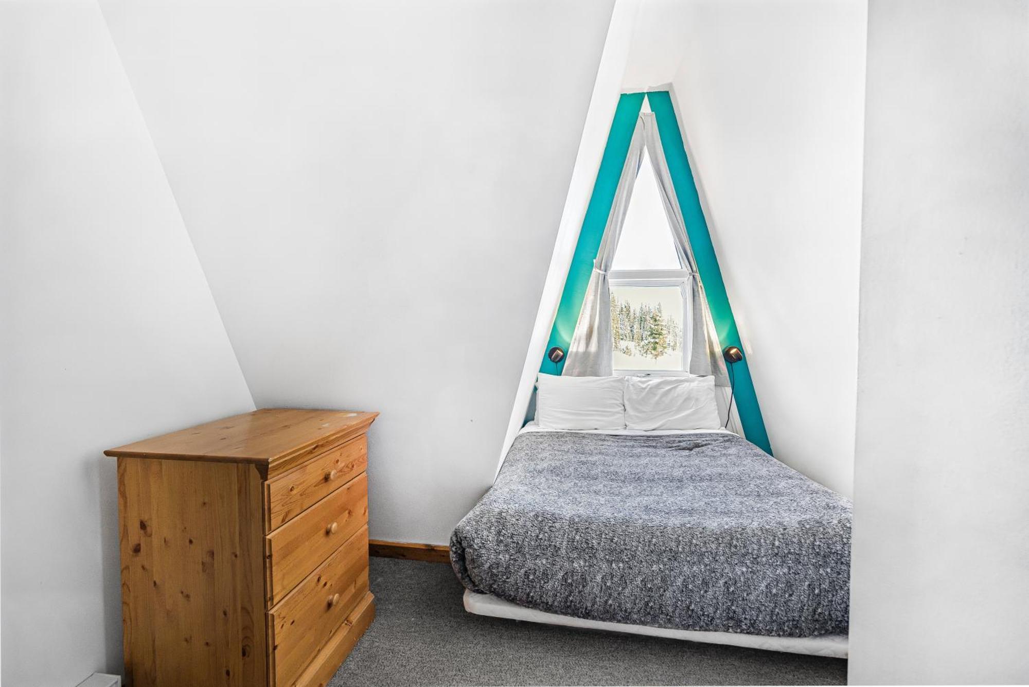 The Pinnacles Suites & Townhomes Силвър Стар Екстериор снимка